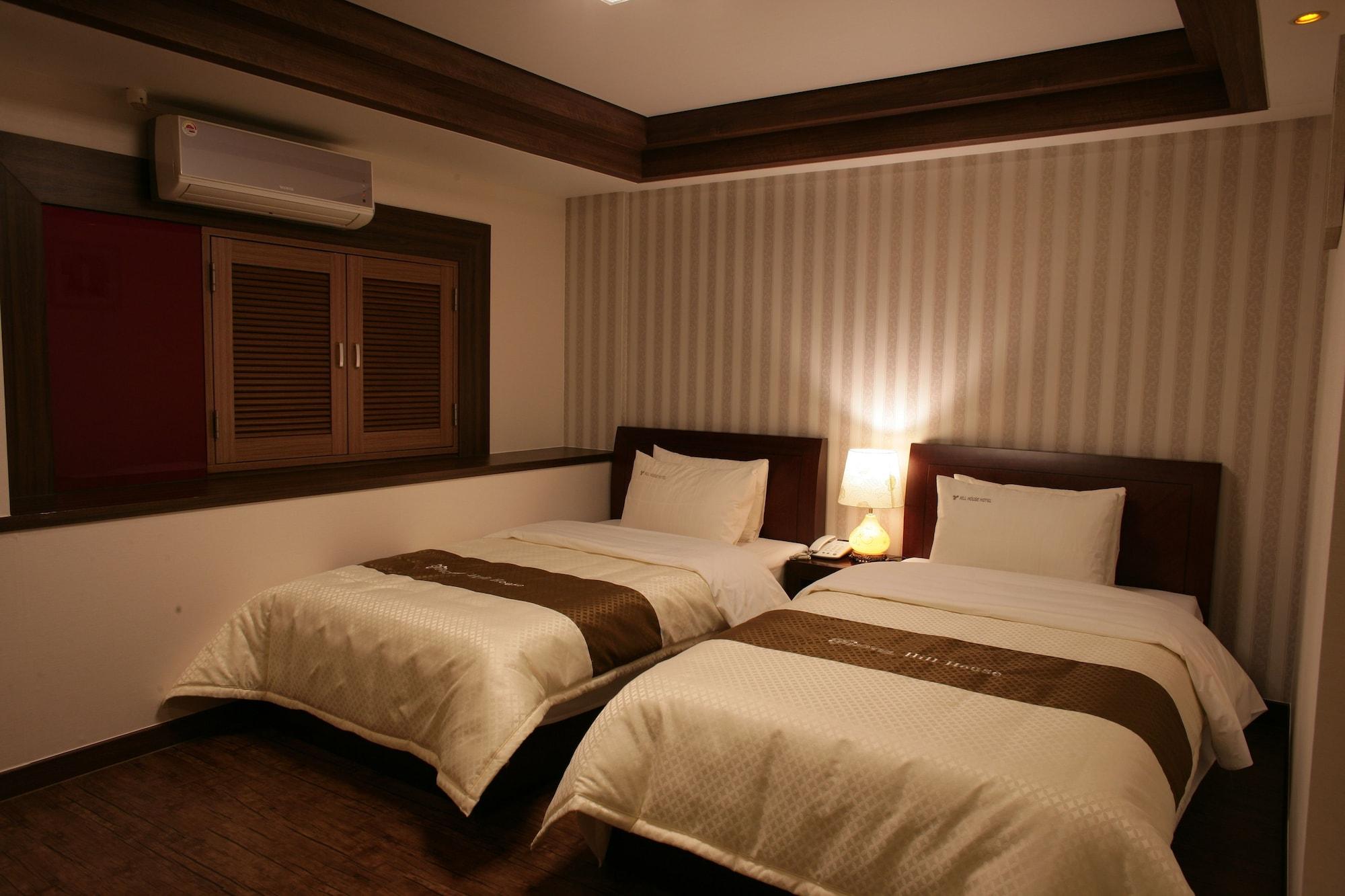 Hotel Hill House Myeongdong 3*