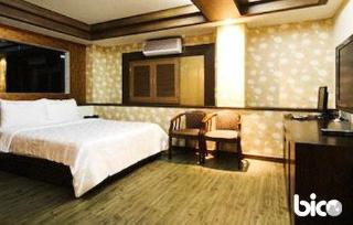 Hill House Myeongdong