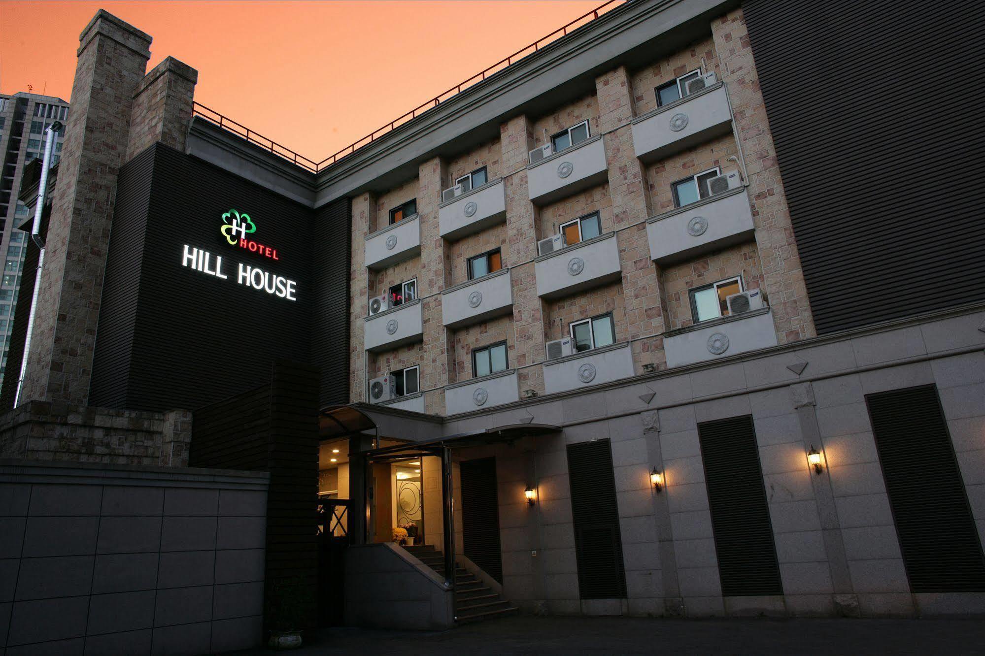 Hotel Hill House Myeongdong 3*