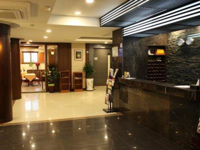 Hill House Myeongdong 3*